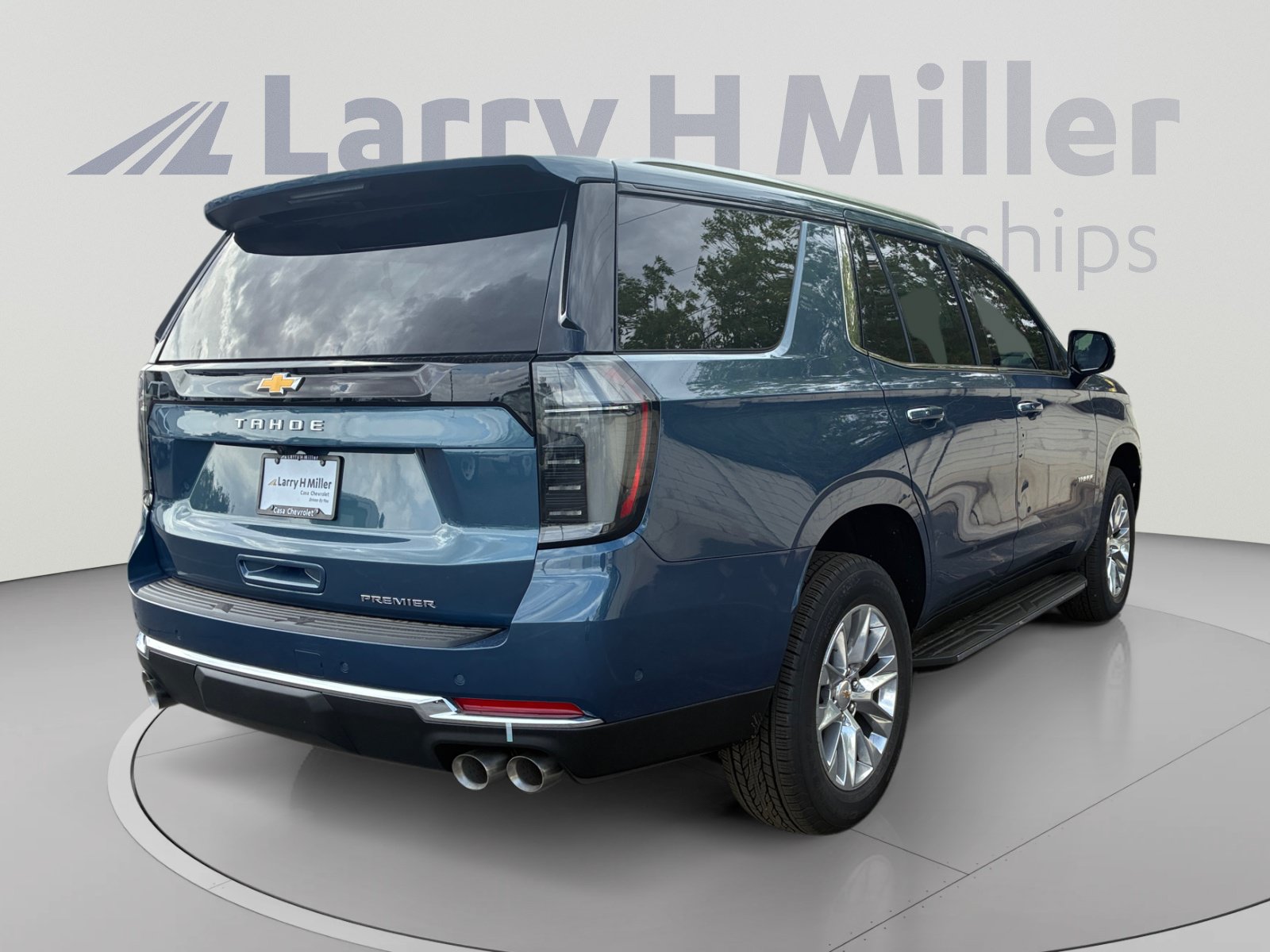 New 2026 Chevrolet Tahoe Premier w/ Sun And Tow Package AWD/4WD image 5