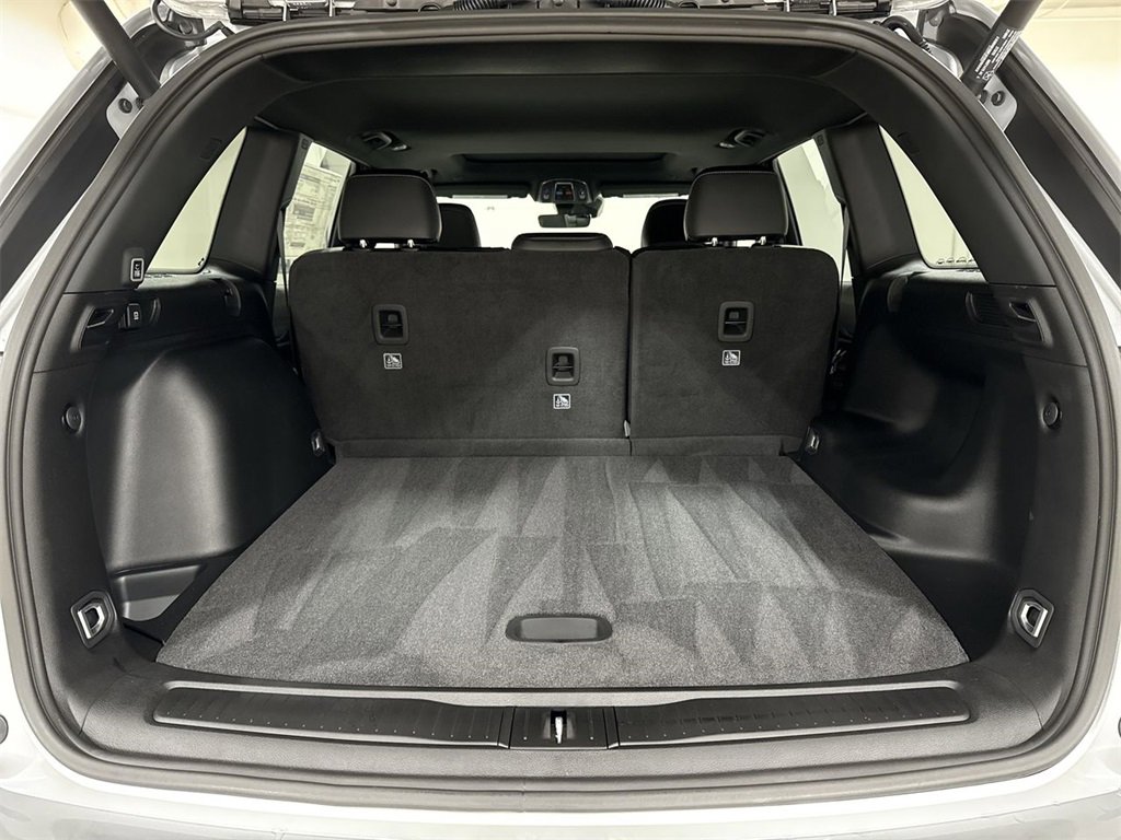 New 2025 Jeep Grand Cherokee Altitude image 22