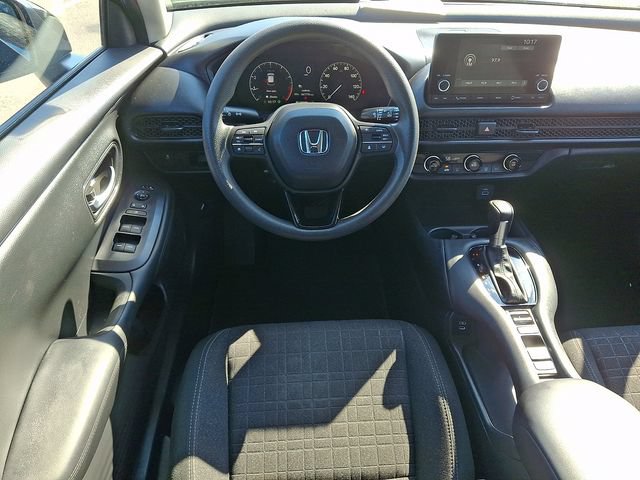 Used 2025 Honda HR-V LX image 11