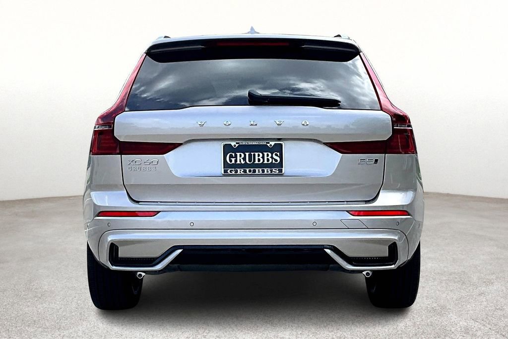 New 2026 Volvo XC60 B5 Plus w/ Protection Package Premier AWD/4WD image 7