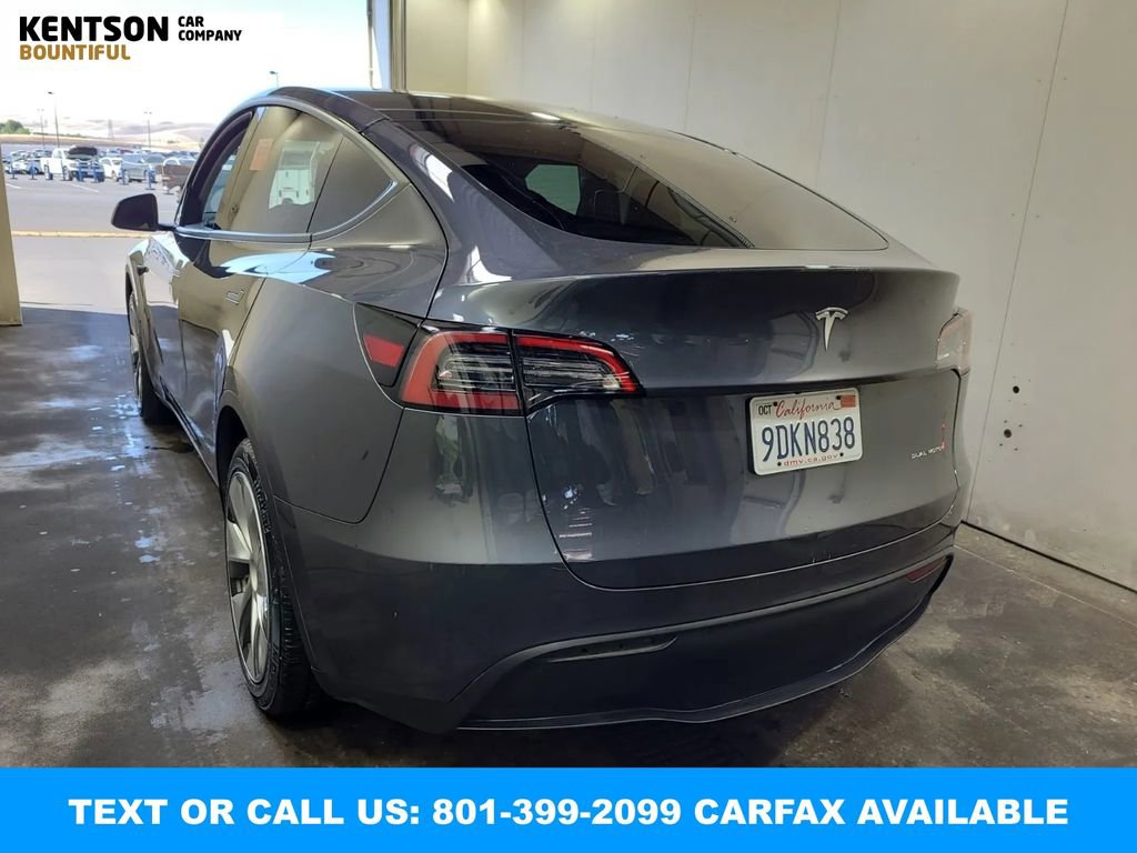 Used 2023 Tesla Model Y Long Range AWD/4WD image 2