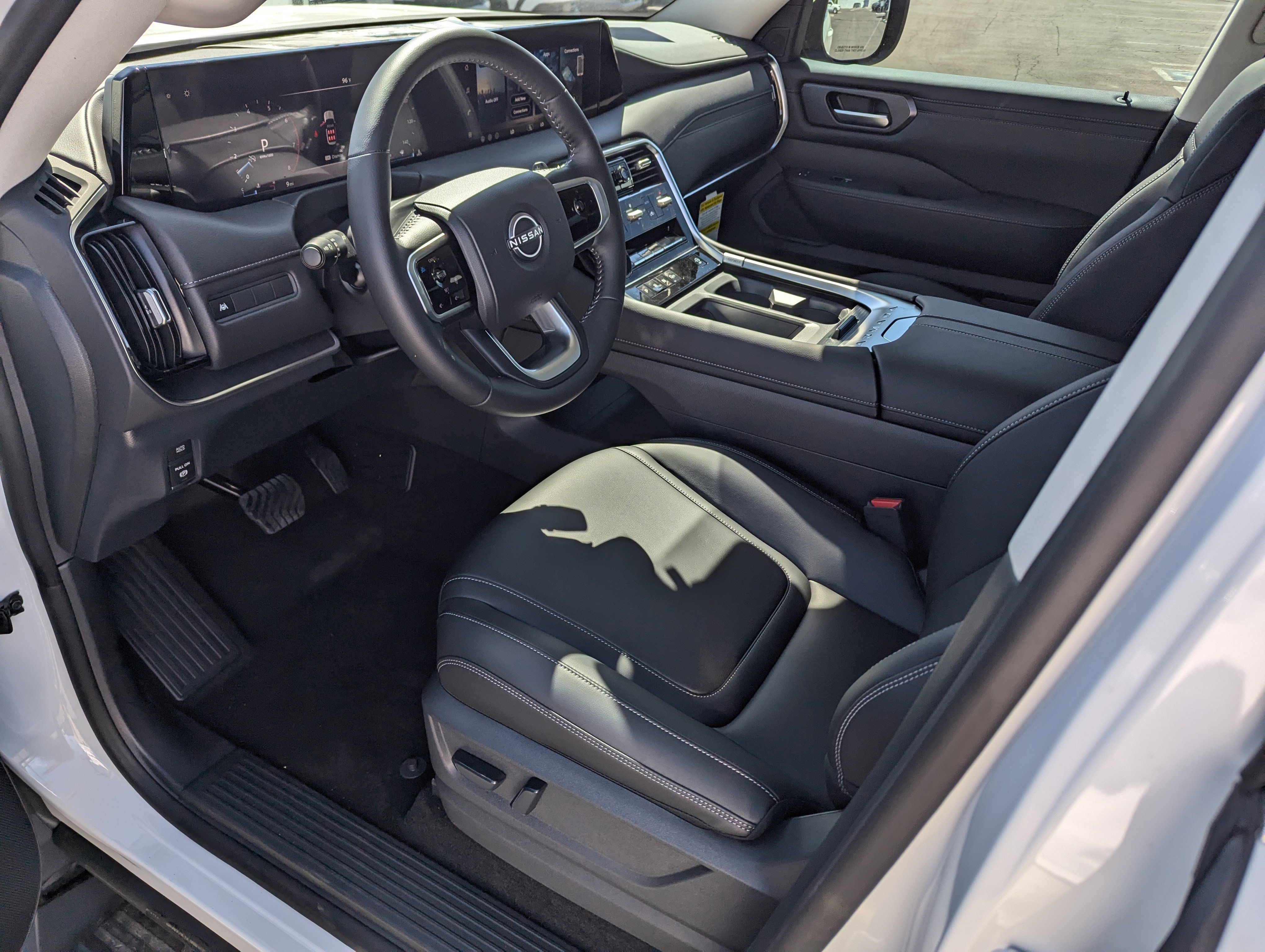 New 2026 Nissan Armada SV image 9