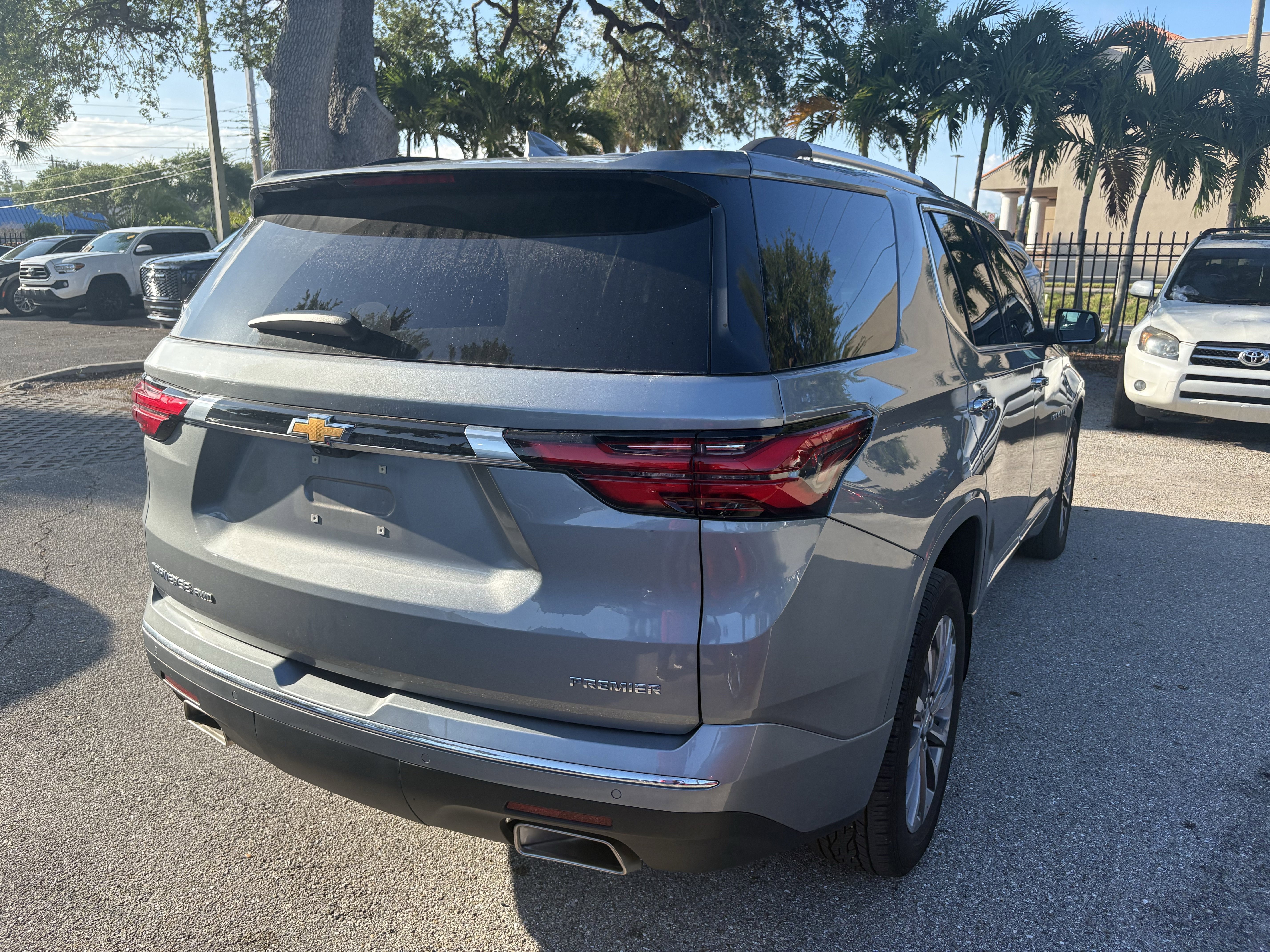 Certified 2023 Chevrolet Traverse Premier w/ LPO, Floor Liner Package AWD/4WD image 7