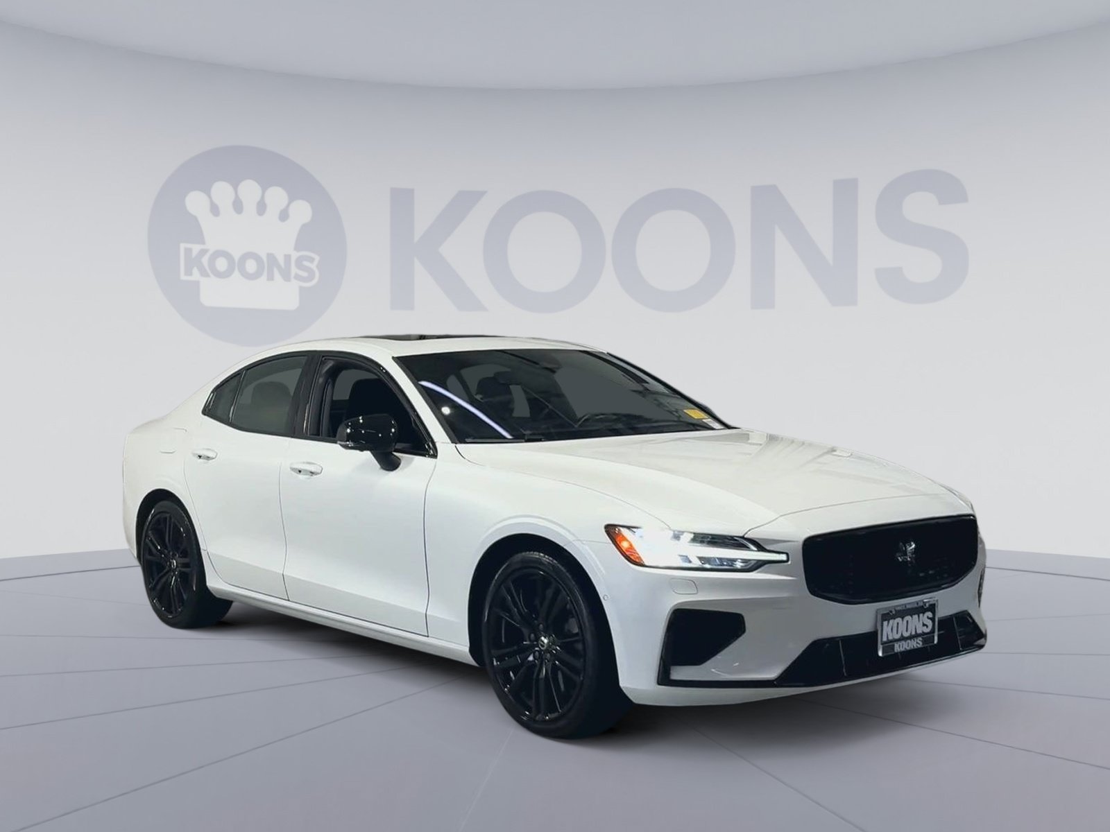 Used 2024 Volvo S60 T8 Plus AWD/4WD image 2