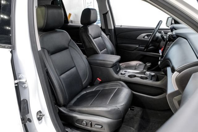 Used 2019 Chevrolet Traverse RS w/ LPO, Floor Liner Package FWD image 39