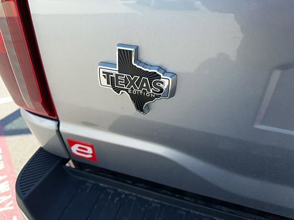 New 2025 Ford F150 XLT w/ Equipment Group 302A MID image 39