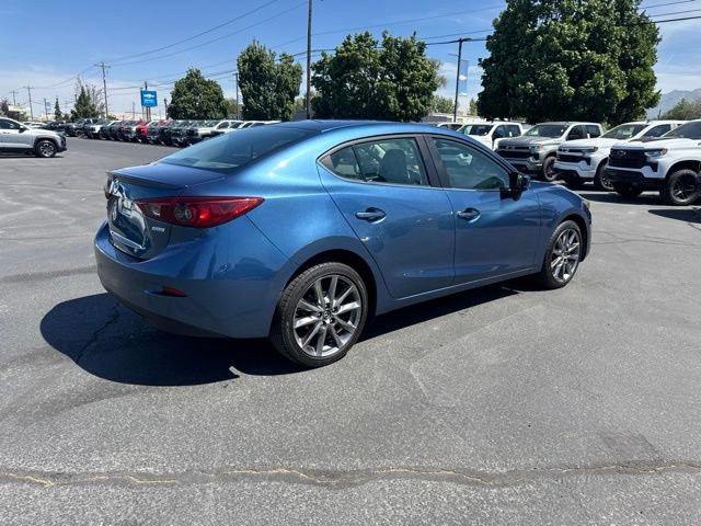 Used 2018 MAZDA MAZDA3 Touring FWD image 4