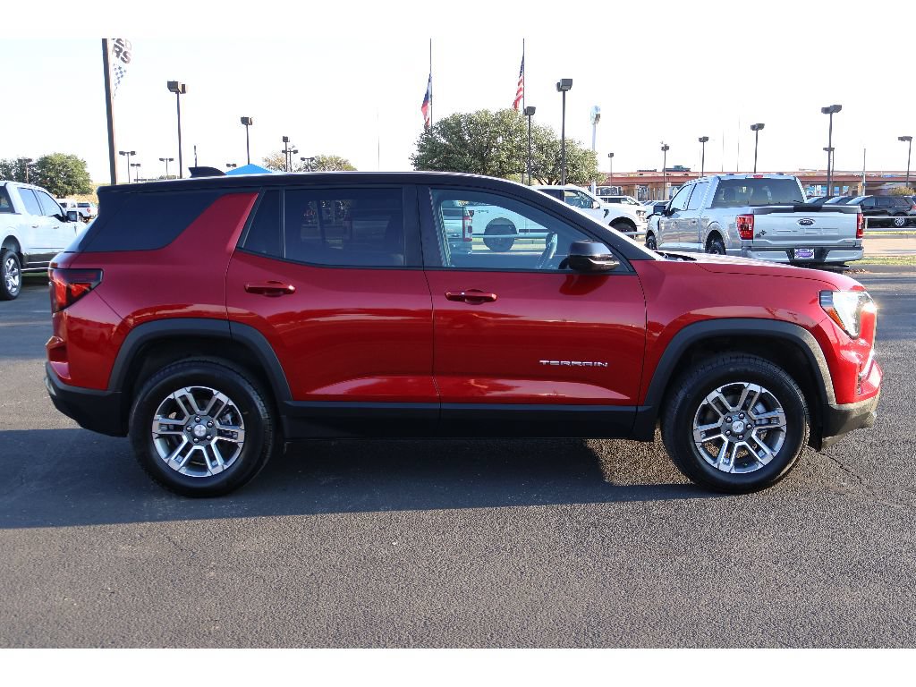Used 2025 GMC Terrain Elevation AWD/4WD image 11