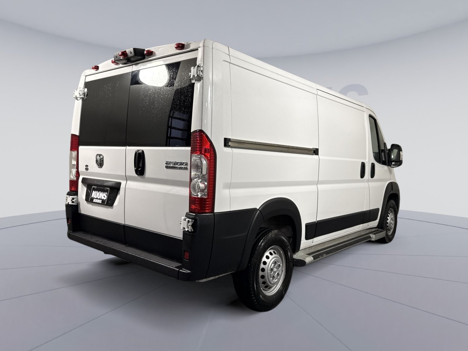 Used 2025 RAM ProMaster 2500 w/ U-Haul Equipment Group FWD image 7