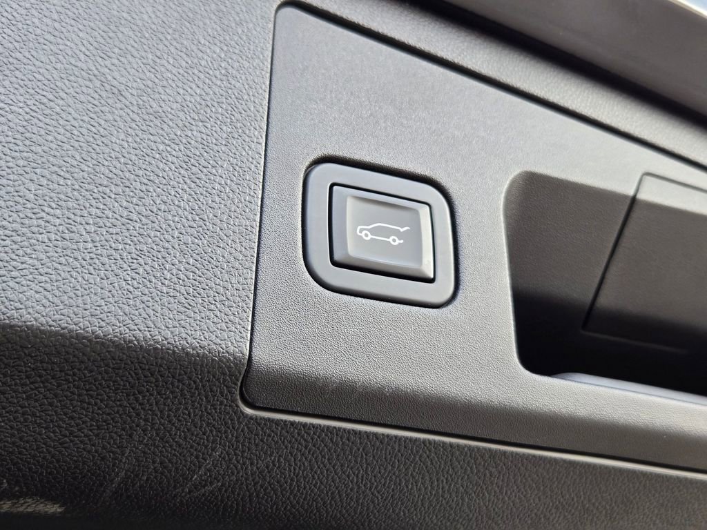 Used 2019 Cadillac XT4 Sport w/ Driver Assist Package image 30