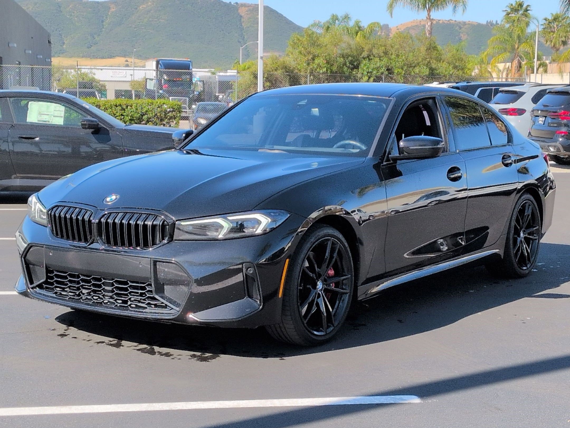 Certified 2023 BMW 330i Sedan w/ M Sport Package image 5