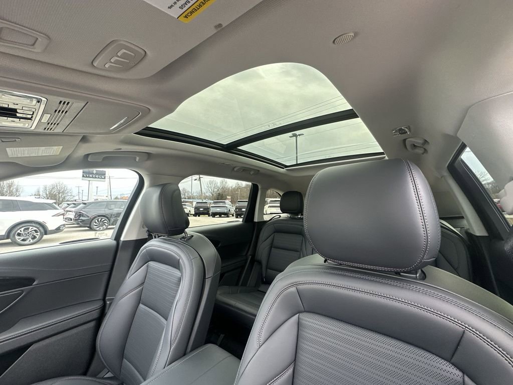 New 2026 Lincoln Nautilus Reserve w/ Jet Appearance Package image 22