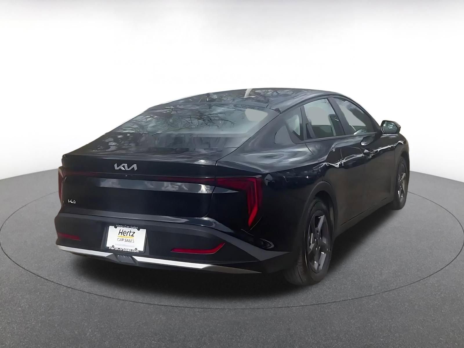 Used 2025 Kia K4 LXS image 12