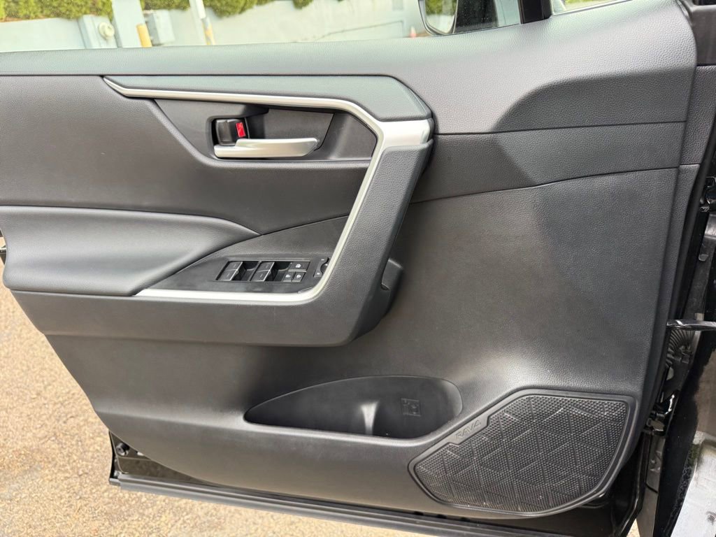 Certified 2025 Toyota RAV4 XLE image 23