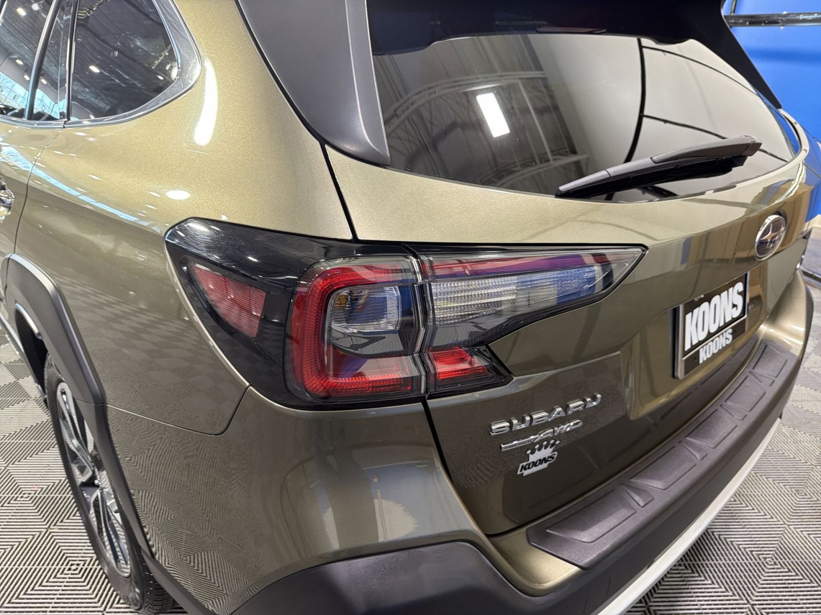 Used 2024 Subaru Outback Touring image 16