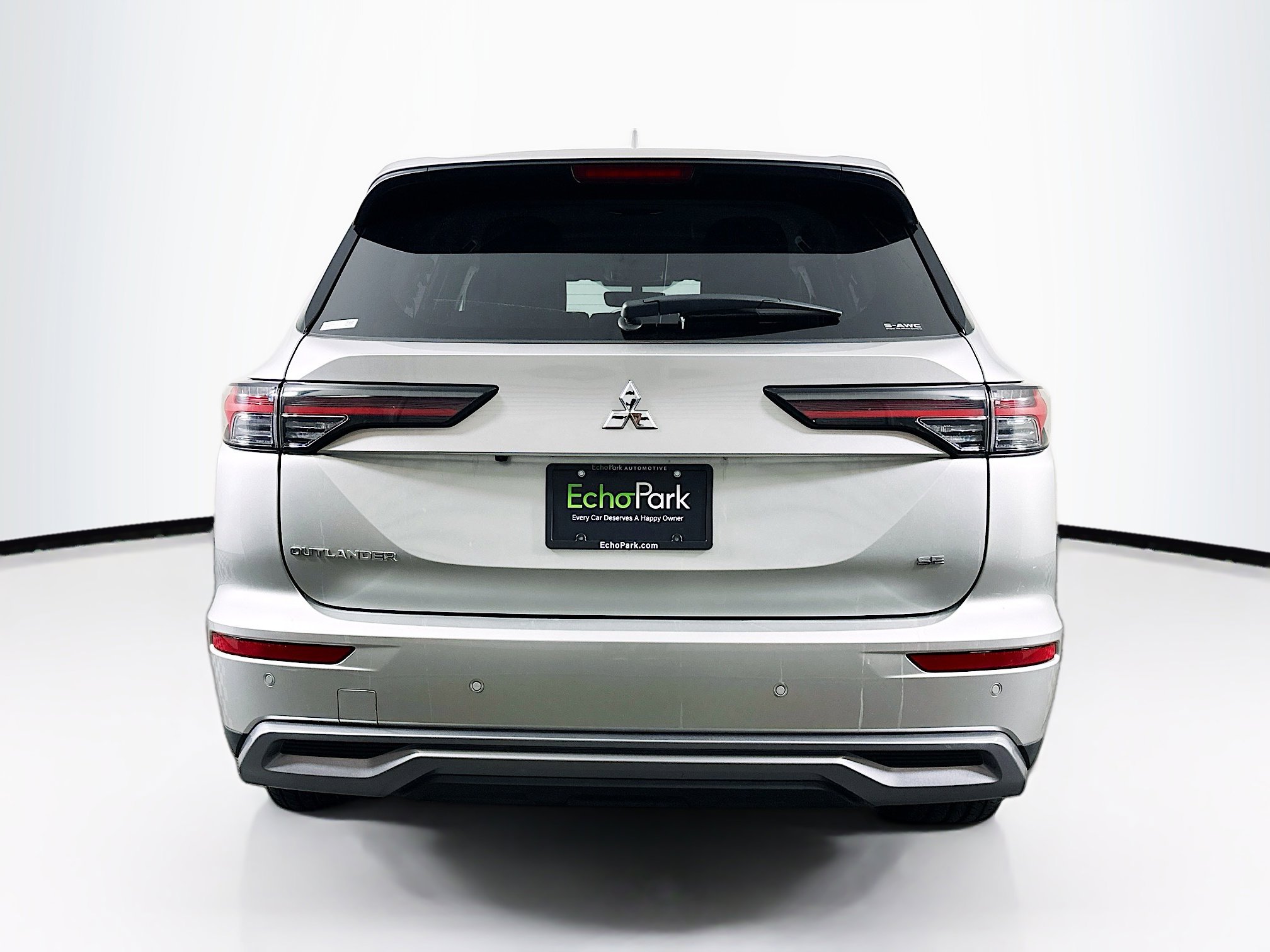 Used 2025 Mitsubishi Outlander SE image 7