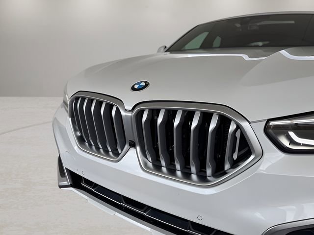 Certified 2022 BMW X6 xDrive40i image 2