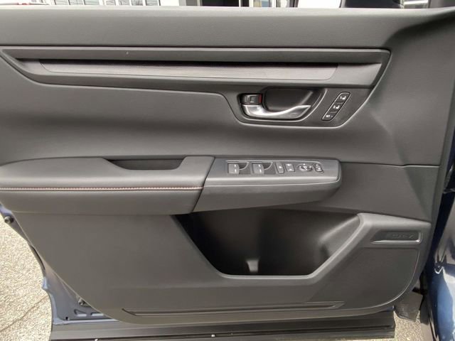 Used 2025 Honda CR-V Sport-L image 13