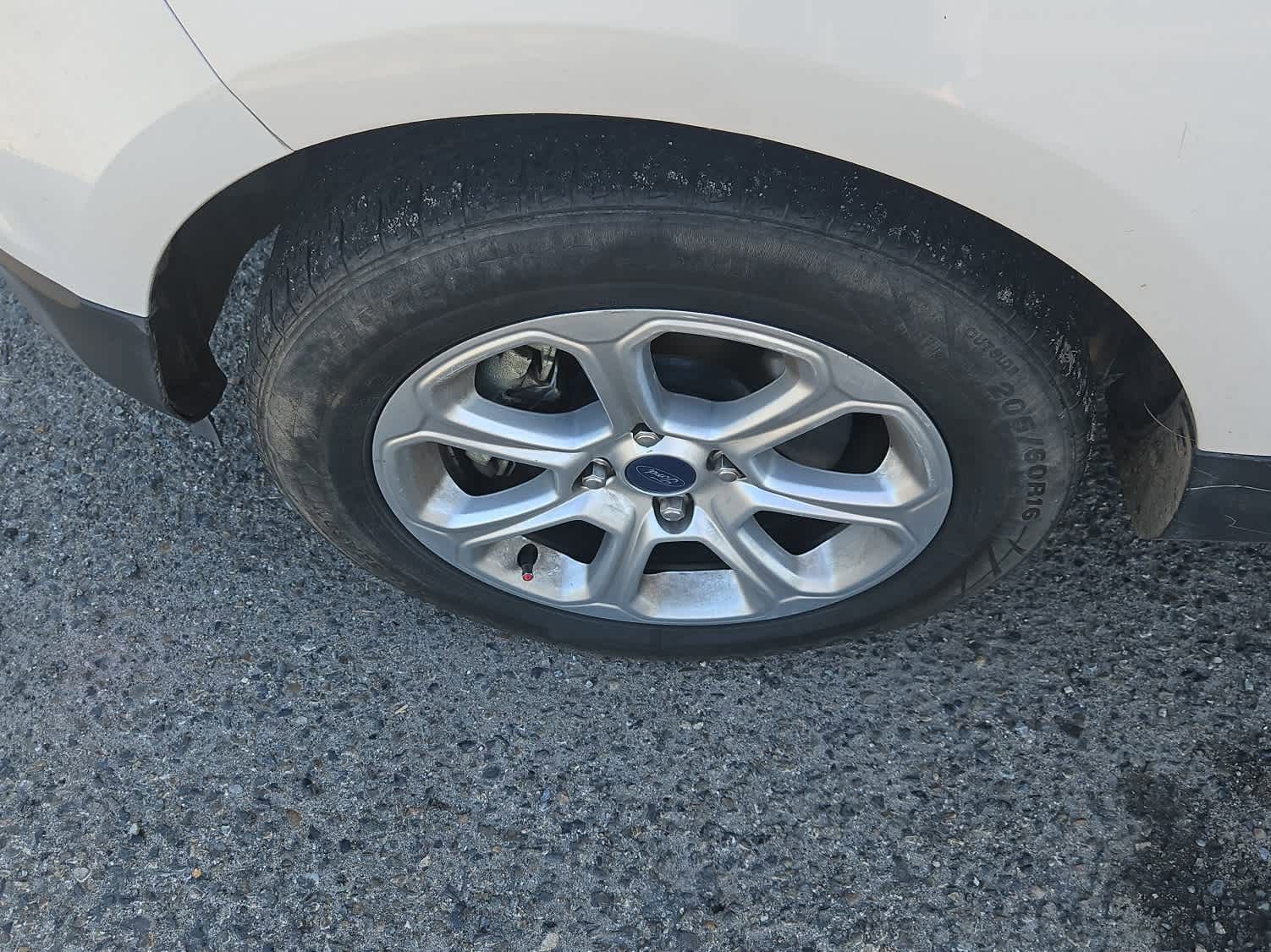 Used 2021 Ford EcoSport SE w/ SE Convenience Package image 3