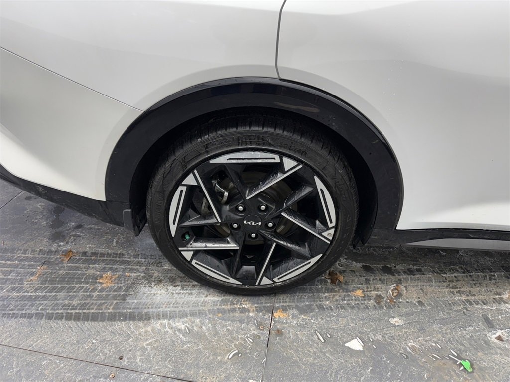 Used 2025 Kia K4 GT-Line image 36
