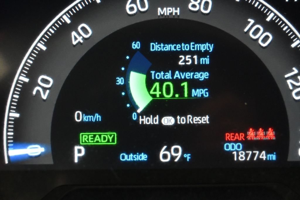 Certified 2024 Toyota RAV4 LE AWD/4WD image 16