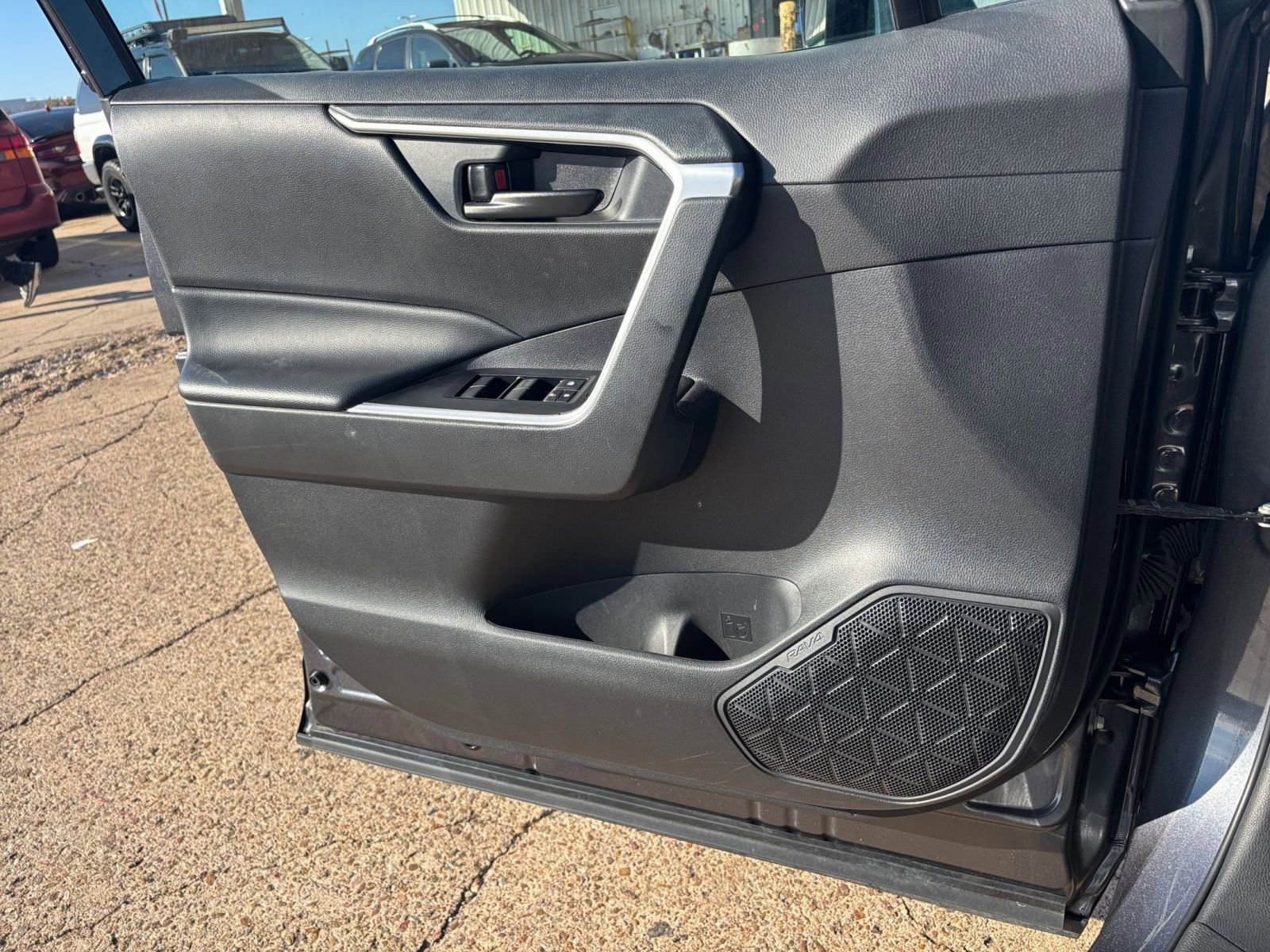 Used 2025 Toyota RAV4 LE image 20