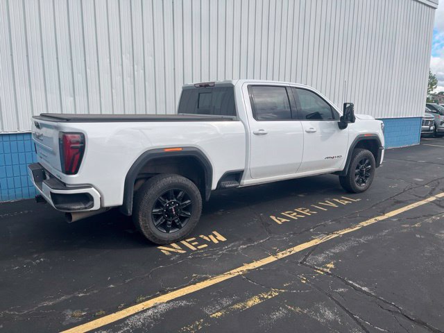 Used 2024 GMC Sierra 2500 AT4 w/ AT4 Preferred Package AWD/4WD image 3