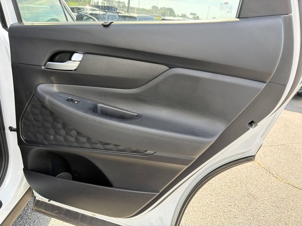 Used 2022 Hyundai Santa Fe SEL w/ Convenience Package FWD image 16