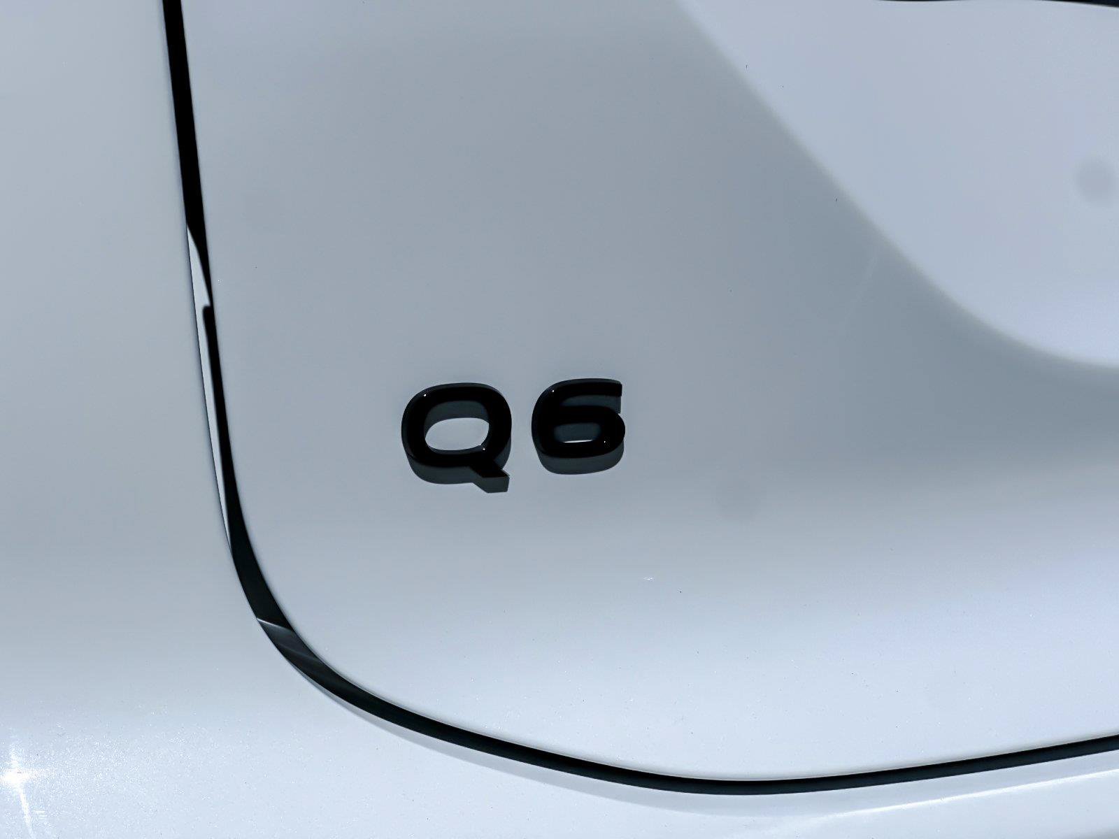 Certified 2025 Audi Q6 e-tron Premium Plus AWD/4WD image 27