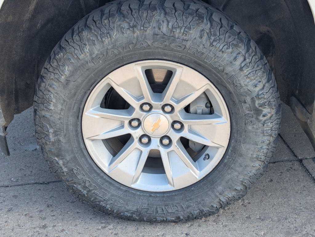 Used 2025 Chevrolet Silverado 1500 LT AWD/4WD image 13