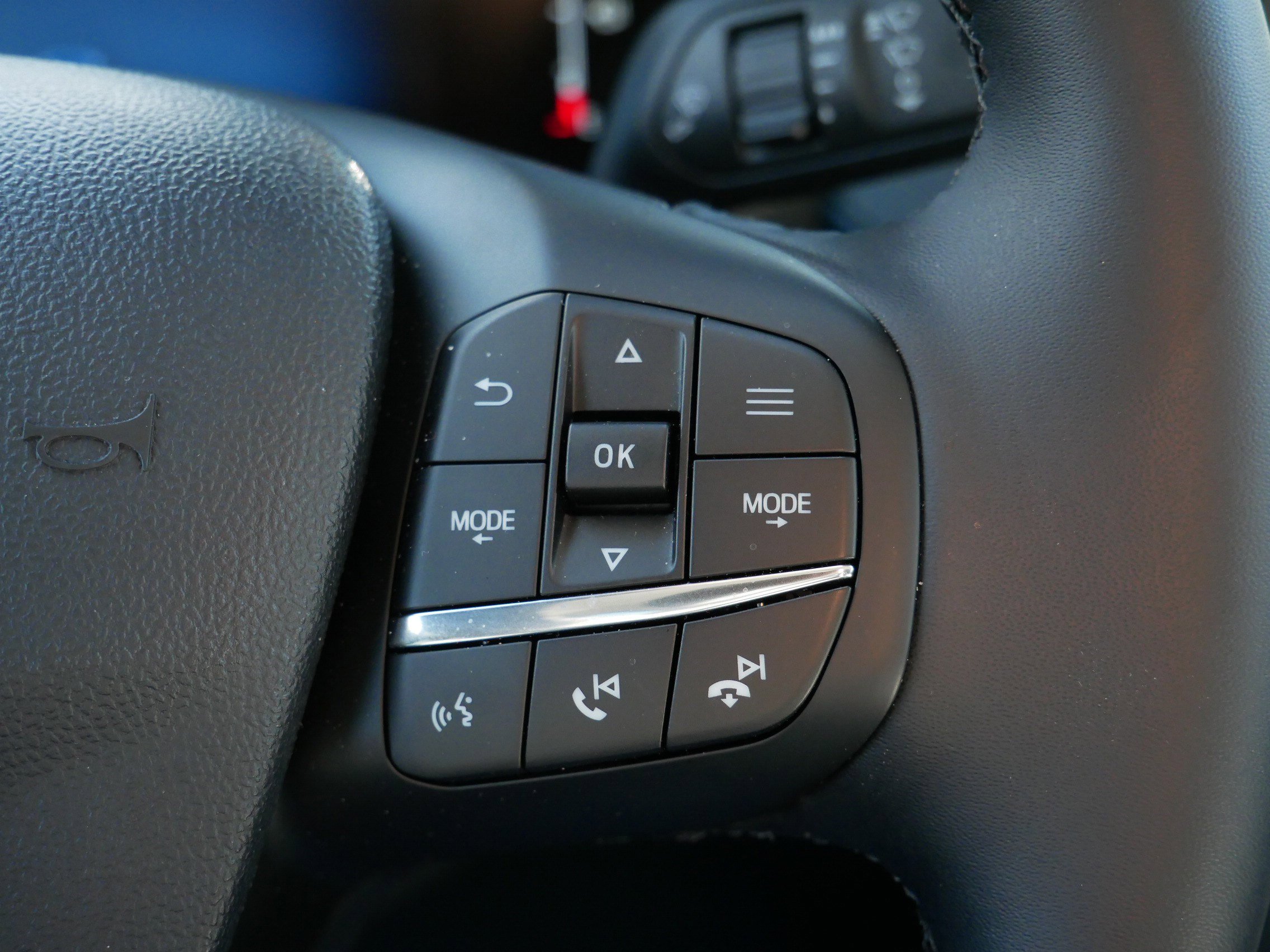 Used 2025 Ford Maverick XLT w/ XLT Luxury Package image 30