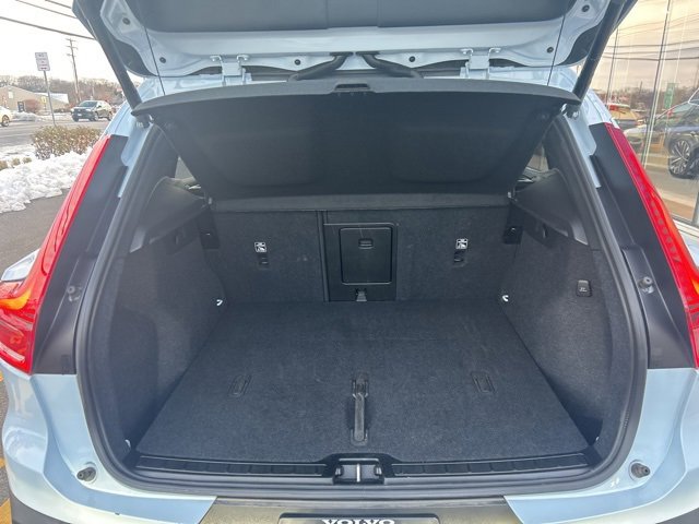 Certified 2025 Volvo XC40 B5 Plus image 11