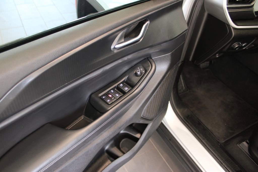 Used 2025 Jeep Grand Cherokee Altitude image 29