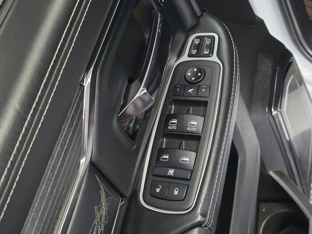 Used 2024 RAM 2500 Limited image 22