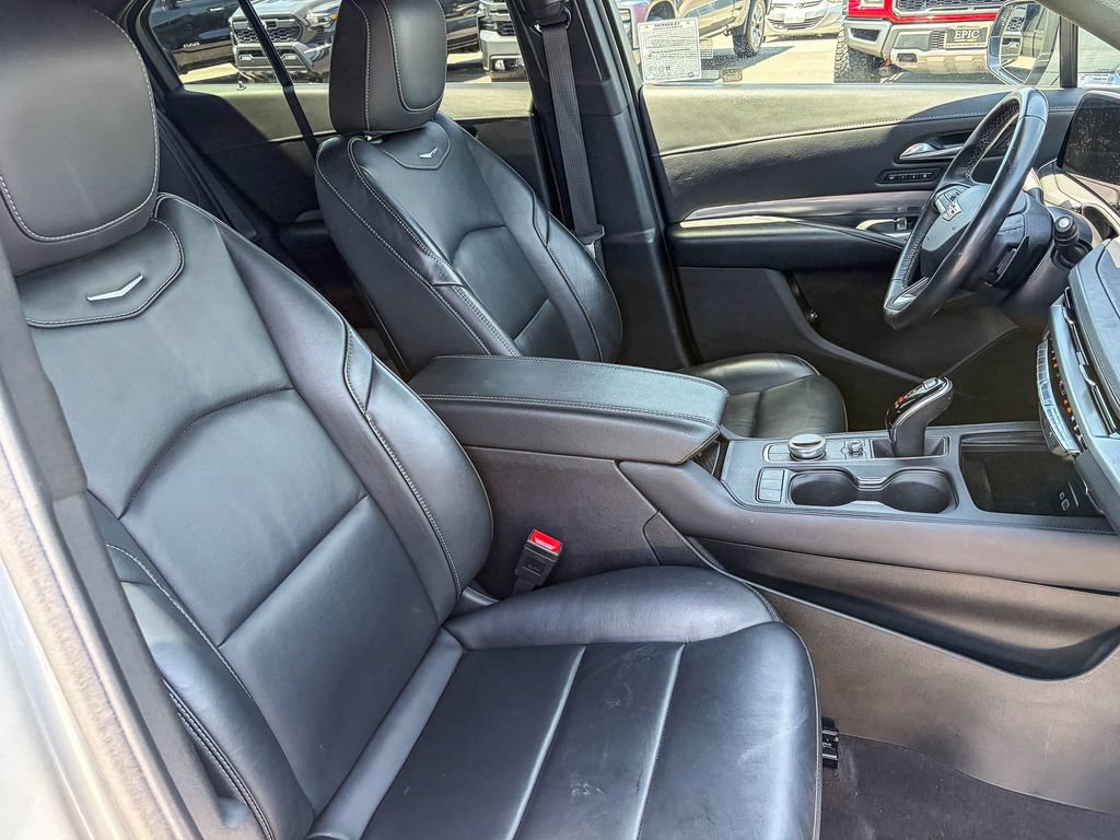 Certified 2024 Cadillac XT4 Premium Luxury AWD/4WD image 37