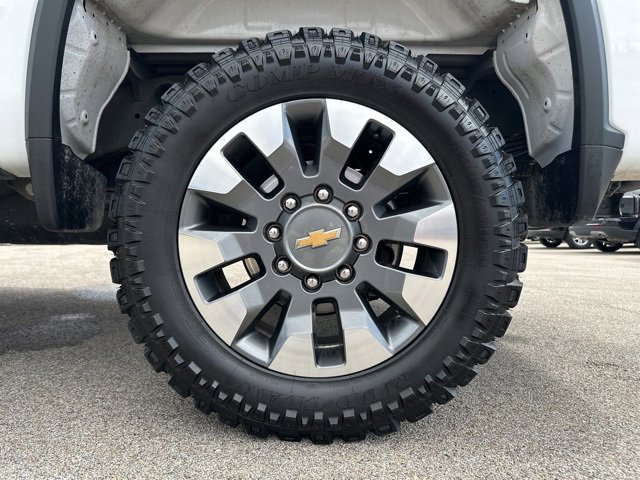 Used 2024 Chevrolet Silverado 2500 Custom w/ Z71 Off-Road Package image 40