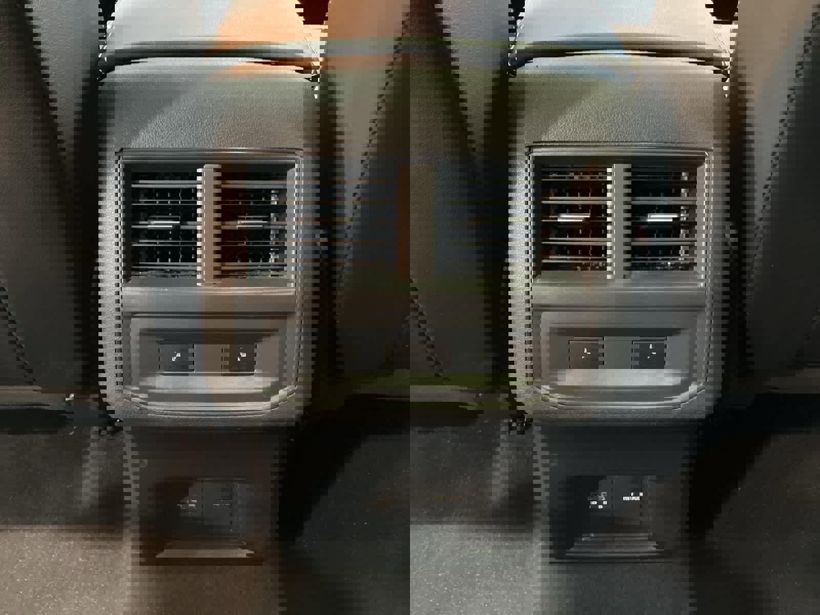 Used 2023 Volkswagen Atlas Cross Sport SEL Premium R-Line image 29