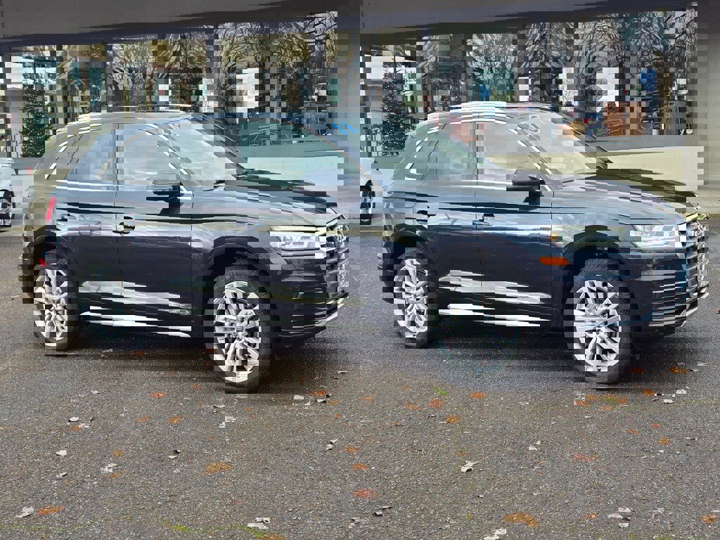 Used 2018 Audi Q5 2.0T Premium Plus w/ Premium Plus Package image 3