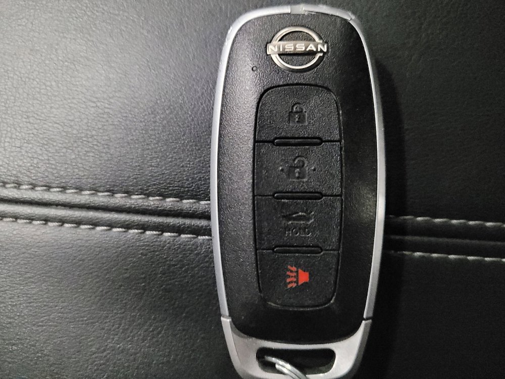 Used 2025 Nissan Sentra SV image 32