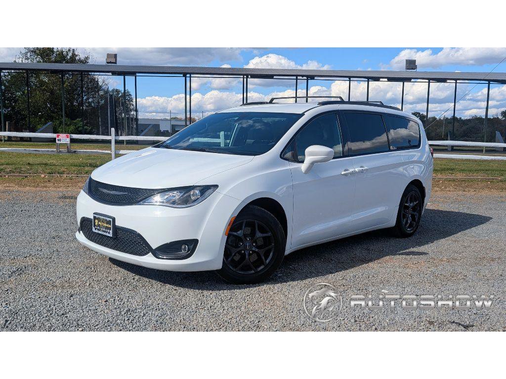 Used 2018 Chrysler Pacifica Touring-L w/ S Appearance Package