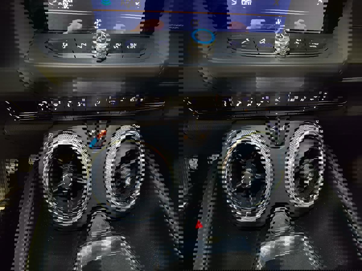 Used 2021 Chevrolet Camaro SS image 27