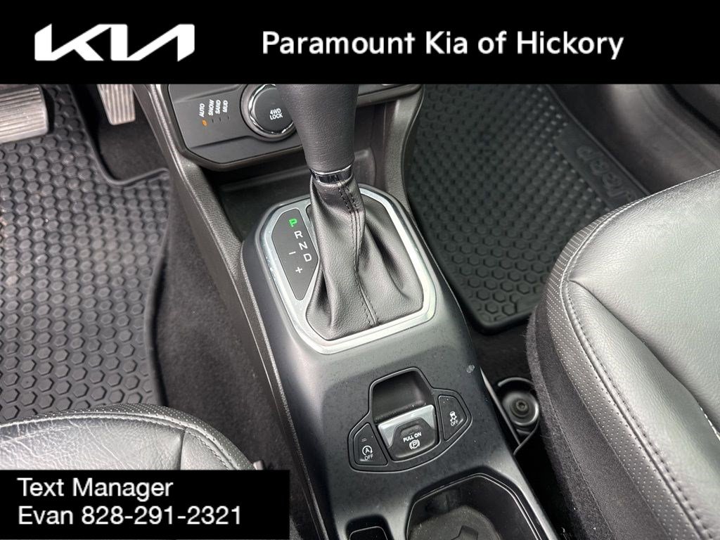 Used 2023 Jeep Renegade Limited w/ Sun/Sound Group image 26