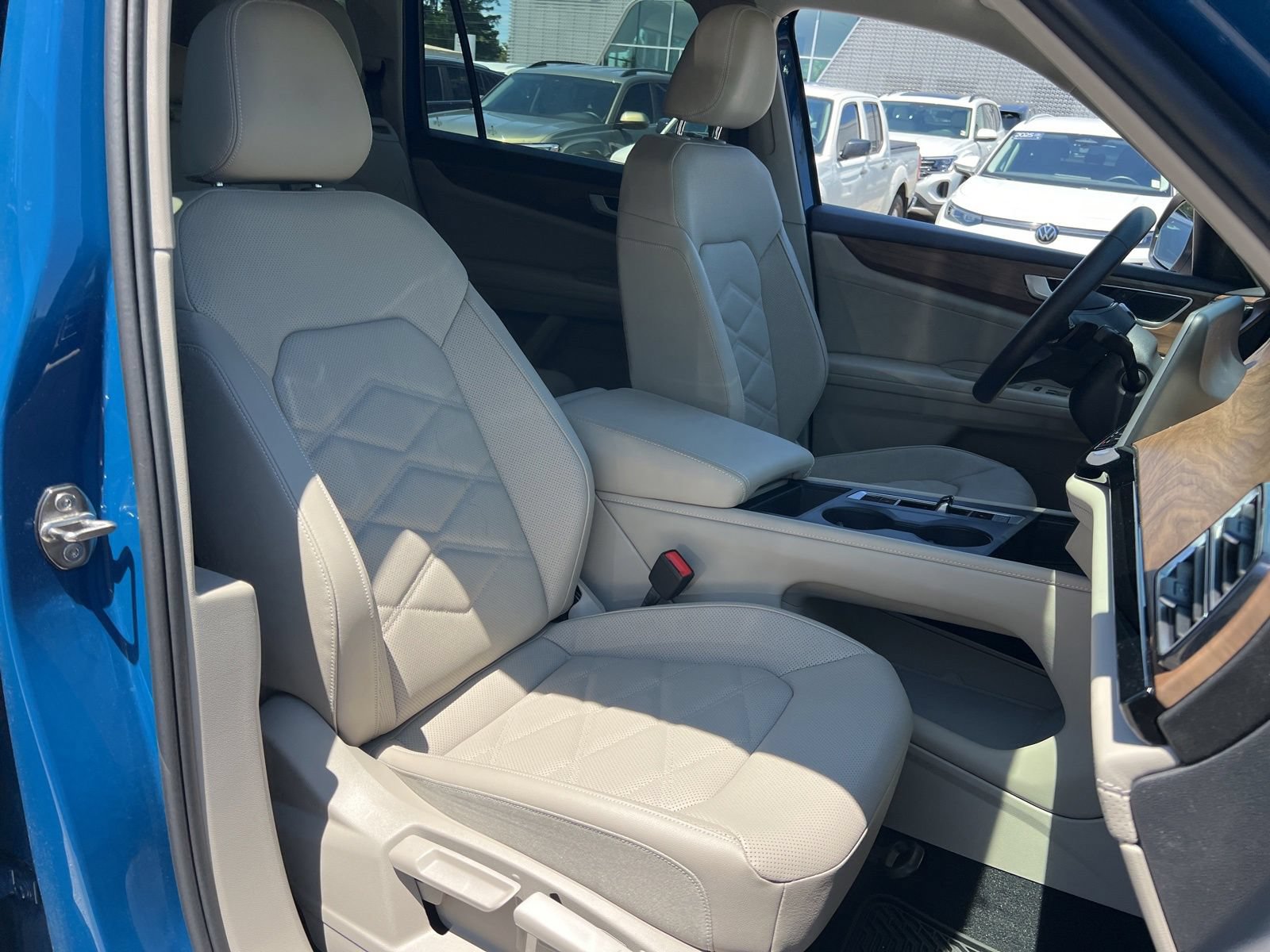 Certified 2026 Volkswagen Atlas SE FWD image 39