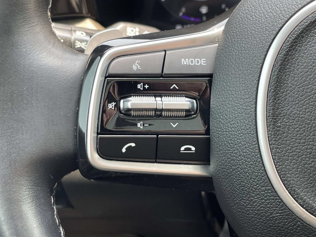 Used 2022 Kia Sorento SX Prestige w/ Rust Color Package AWD/4WD image 23