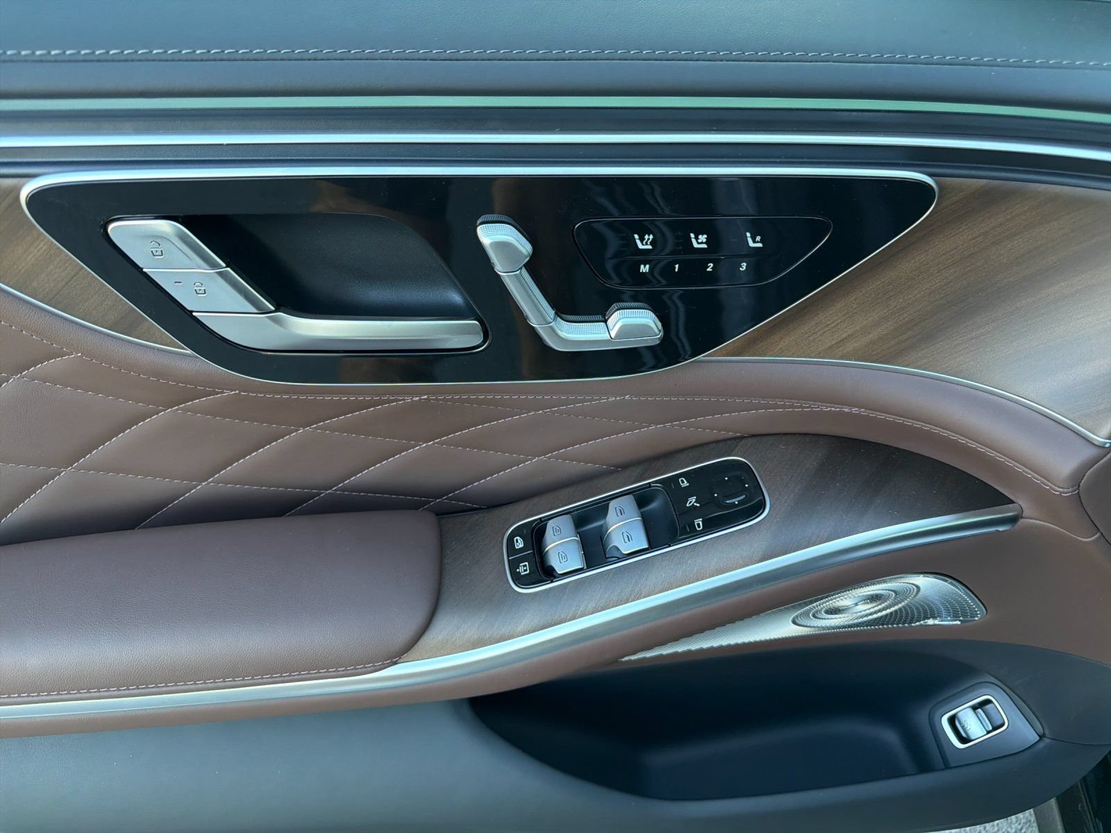 New 2027 Mercedes-Benz S 580 4MATIC Sedan image 10