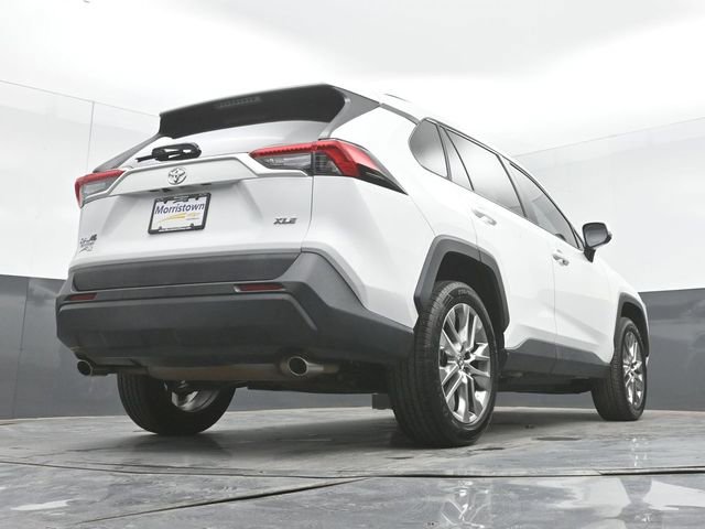 Used 2020 Toyota RAV4 XLE Premium image 46