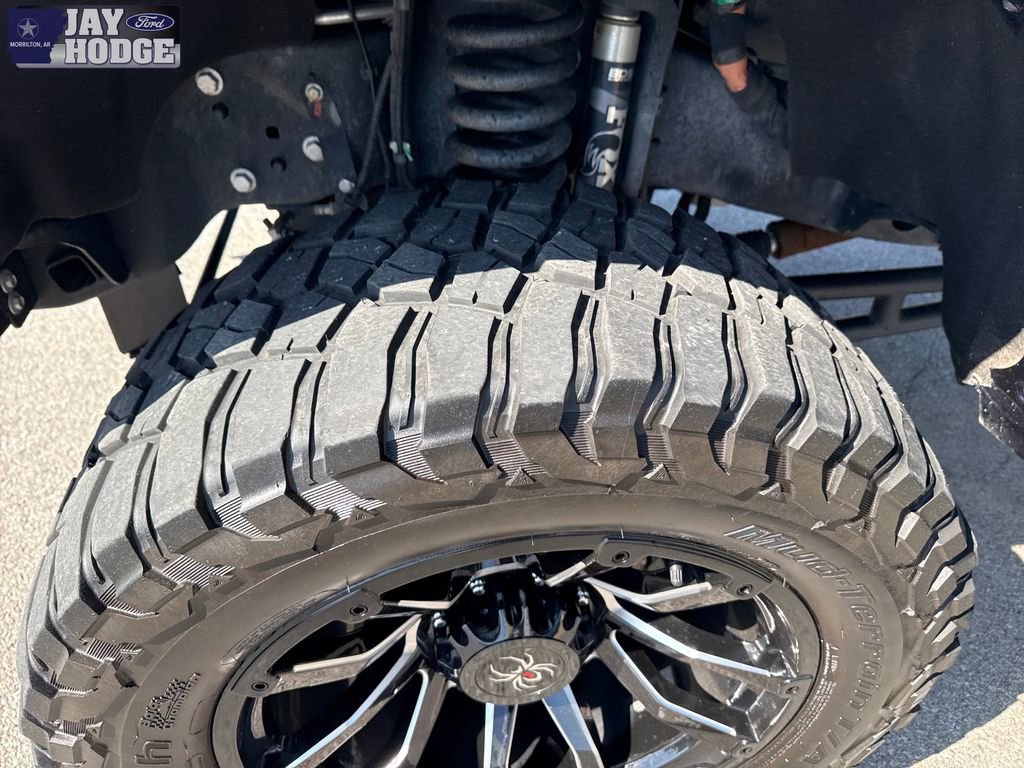 Used 2025 Ford F250 XLT w/ Black Appearance Package image 29