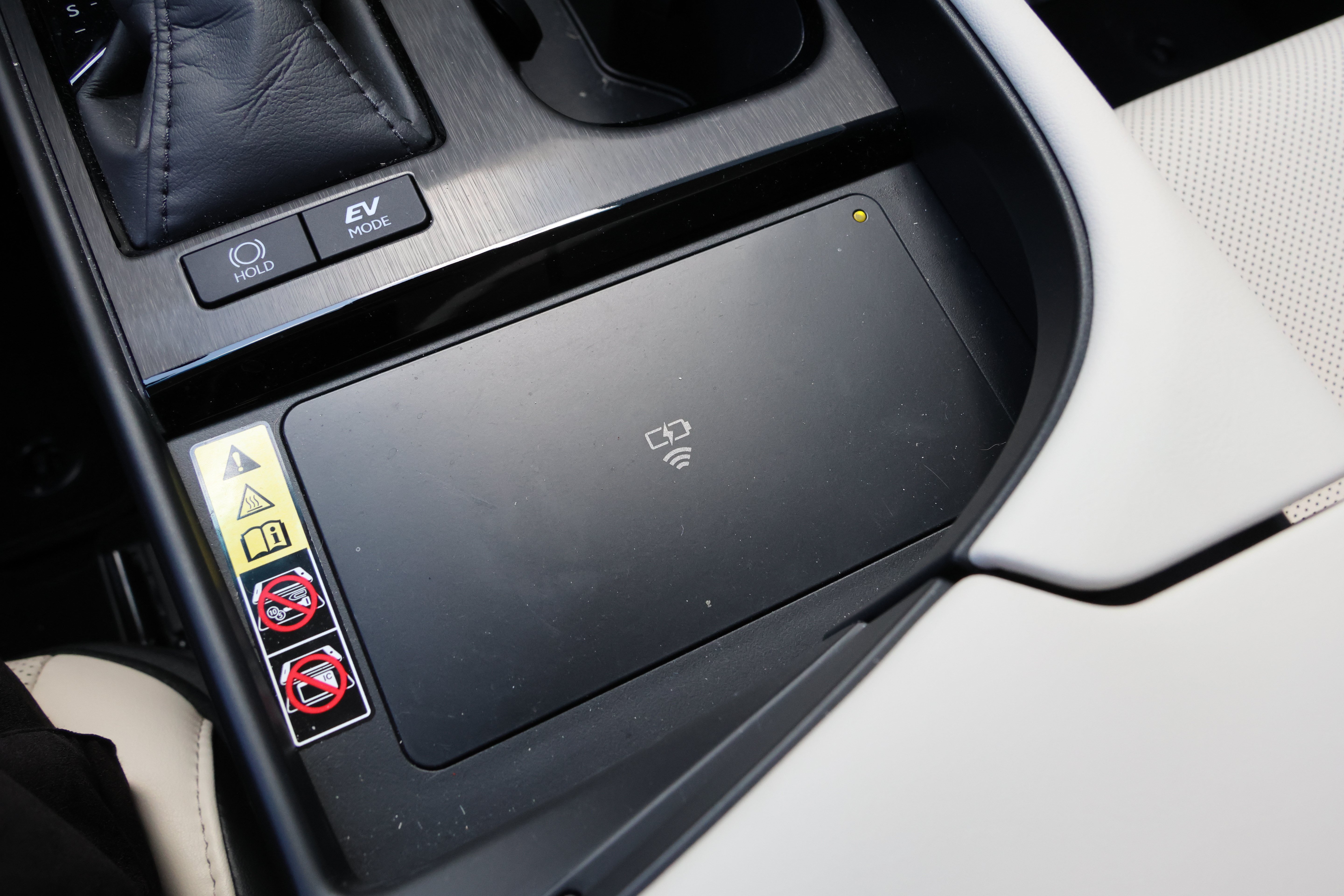 Certified 2025 Lexus ES 300h w/ Premium Package FWD image 30
