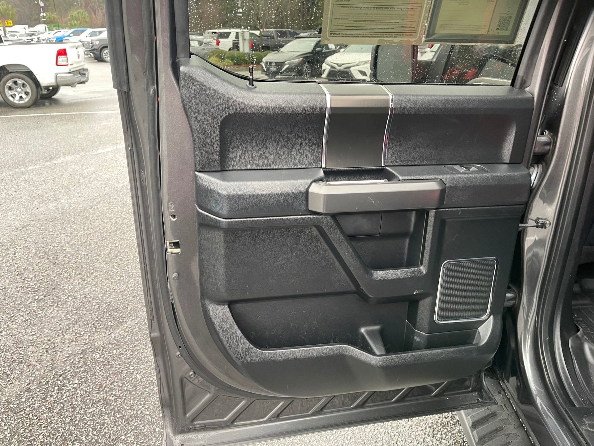 Used 2018 Ford F150 Lariat w/ Equipment Group 502A Luxury image 20