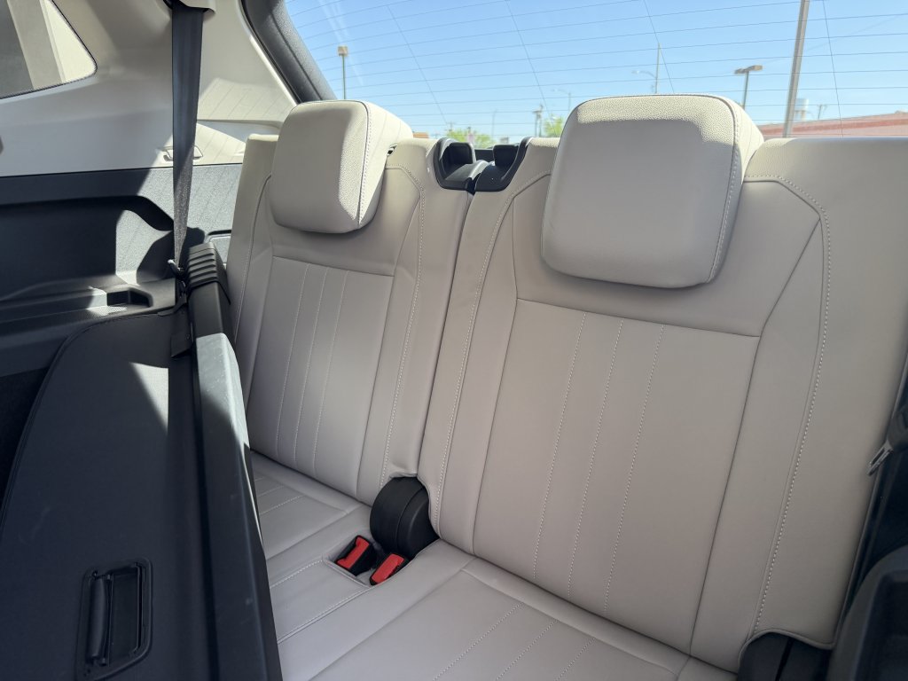 Used 2022 Volkswagen Tiguan SE FWD image 36